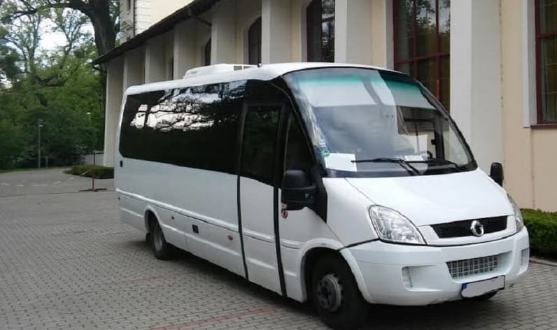 Tuscany: Bus order in Carrara in Carrara and Italy