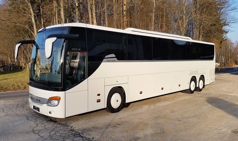 Emilia-Romagna: Buses hire in Carpi in Carpi and Italy